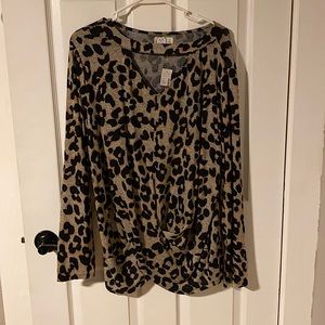 Leopard print top